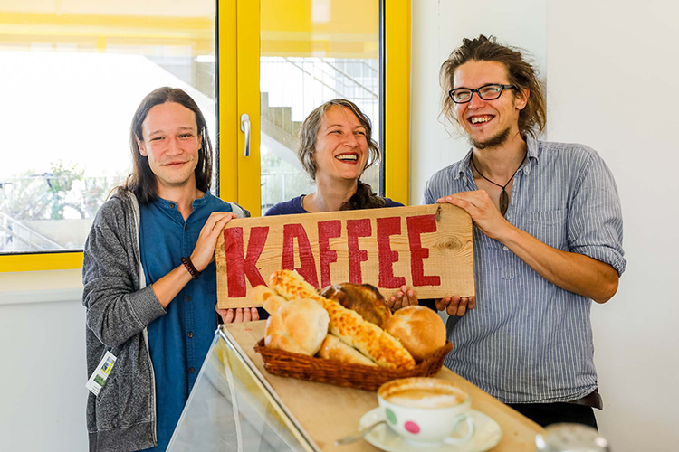 Gleis 21 Kaffeesatz Grätzltreff Kaffee Backwaren Gragger&Chorherr Bäckerei Schrott